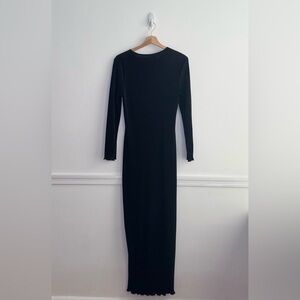 Long black stretchy dress